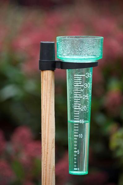 Esőszintmérő 35 mm-ig