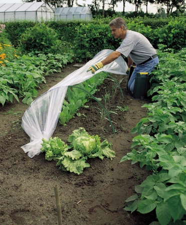 Merevito_kerti_alagutfoliahoz120x8mm48x56cm Merevítő