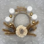 DIY arany-fehér szalma adventi koszorú